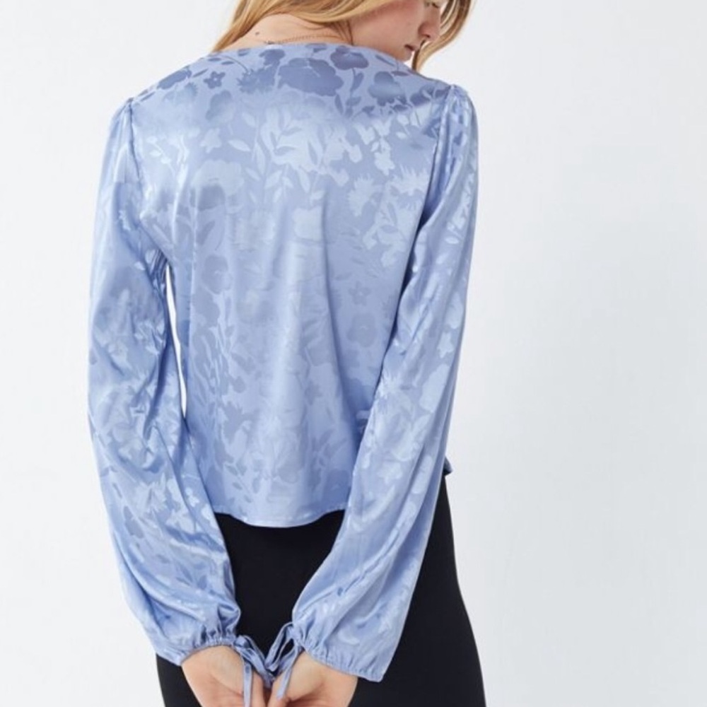 Urban Outfitters Blue Long Sleeve Silk Satin Floral Top - Picture 2 of 7